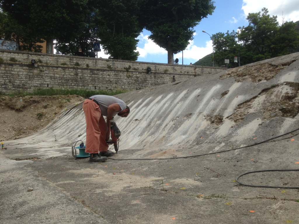  - PERFORI ARMATI DI ANCORAGGIO DEL RIVESTIMENTO IN MURATURA DI PIETRAME